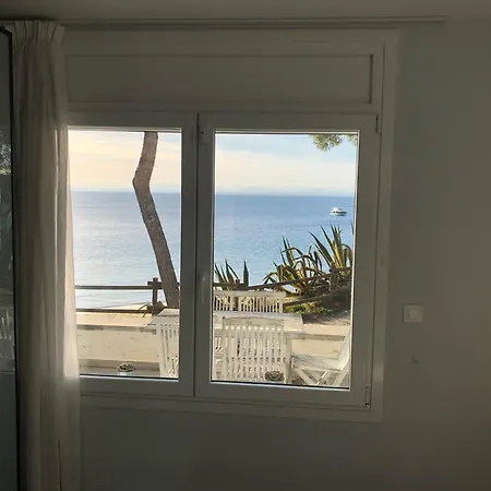Almadrava Beach House By Veuras El Mar Rosas